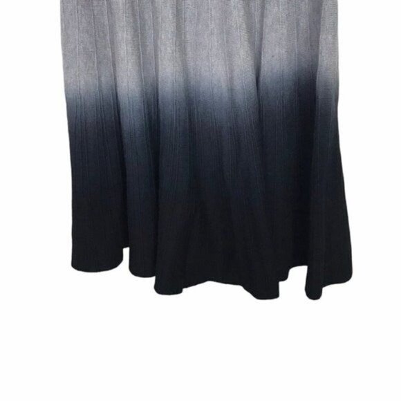 Carmen Marc Valvo Gray Knit Ombre Skirt XS - Picture 6 of 8